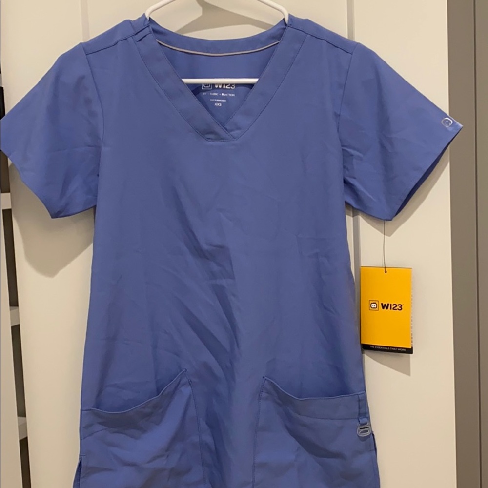 Wonder winks scrubs